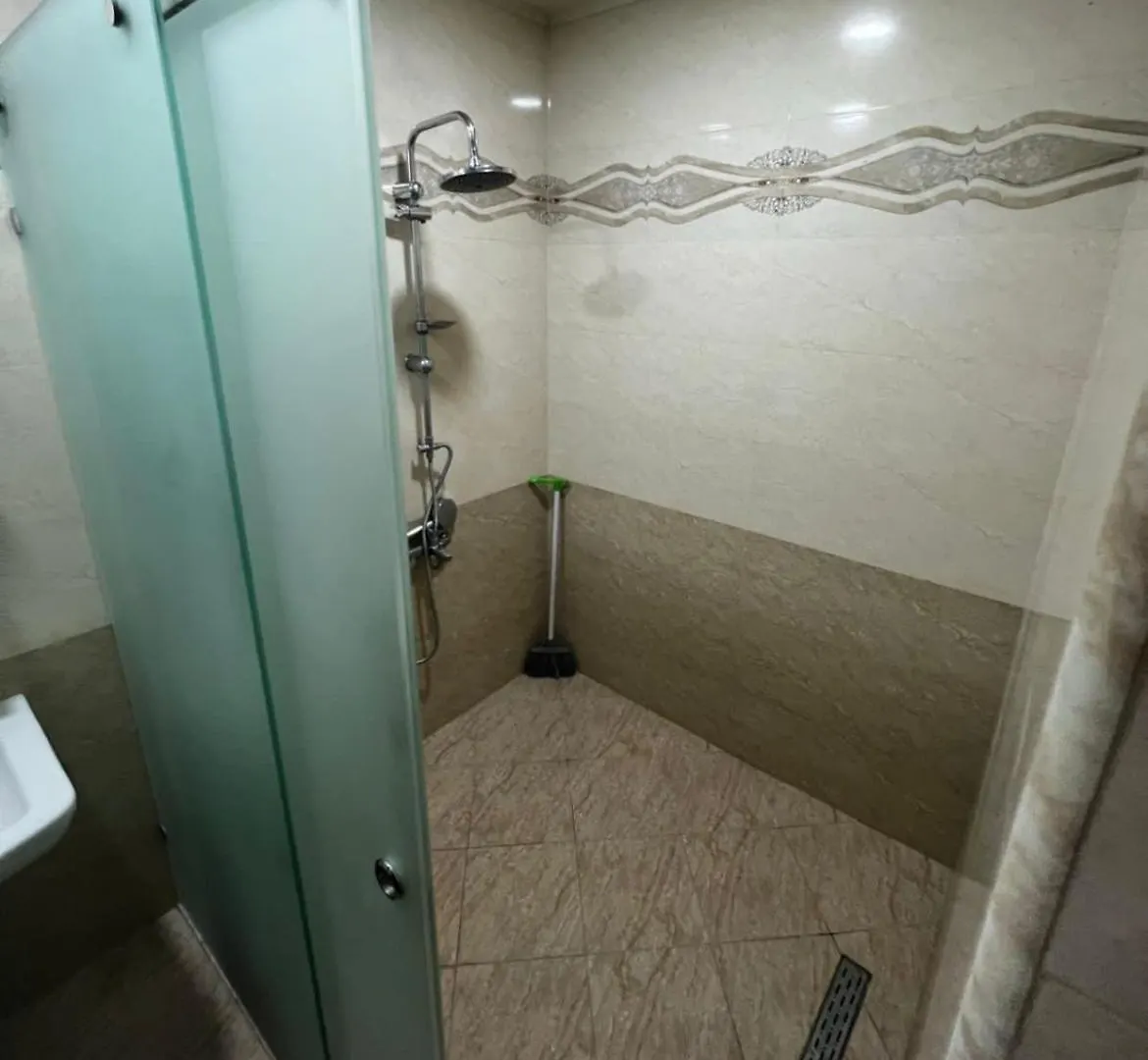 Qarayev Emlak Apartment Baku
